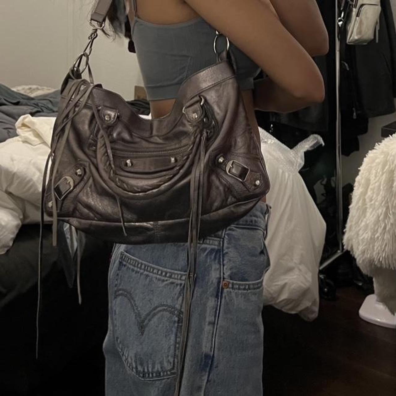 PreOwned RARE BALENCIAGA METALLIC SILVER CITY BAG